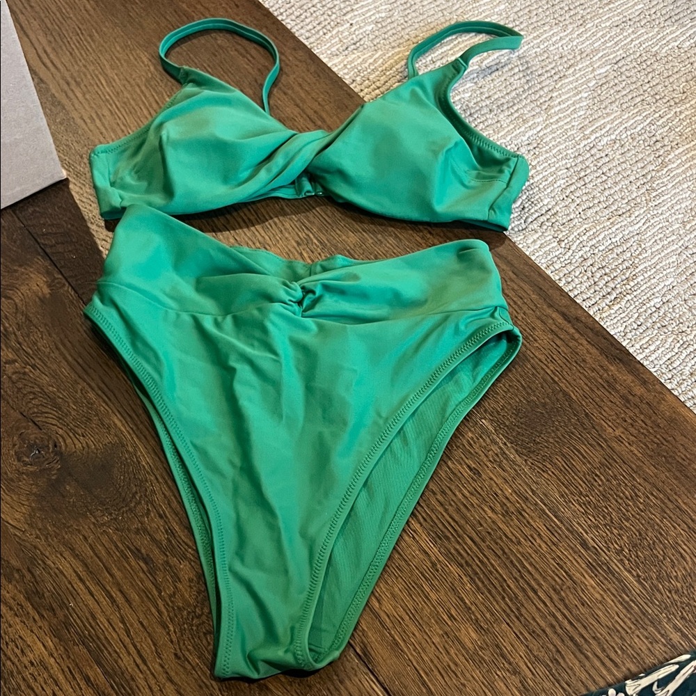 Aerie Green Bikini Set  size small NEVER WORN